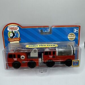 SODOR FIRE CREW Thomas & Friends Wooden Railway Train Tank Engine LC99148 NIB